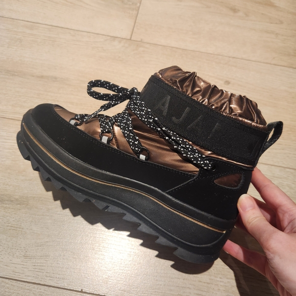 Pajar Women's Winter Boots| The Newest Collection - Picture 7 of 7